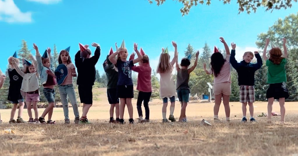Wedgwood Drama has a few break camps and would LOVE to have your kids join us! Space is VERY limited and we have a few spots left!
Drop In Day Camp
Spend a day or two with us and play theater games, sing, dance, create art and have fun!
November 21st
November 22nd
TIME: 9:00a.m. – 3:00p.m.
LOCATION: Wedgwood Drama Studio- 3524 NE 95th Street Seattle 98115
ADMISSION: $90 each day (includes $20 non- refundable registration fee)
wedgwooddrama.com/drop-in-day-camp/
Still a few spots left in our mid-winter and spring break camps as well! Visit wedgwoodddrama.com for more info or to register.