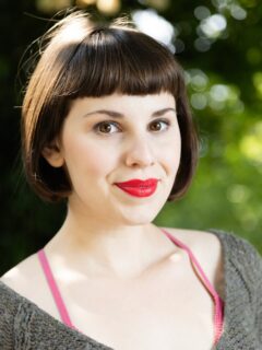 ✨ Meet Sophia Franzella (she/her) — our newest creative powerhouse at Wedgwood Drama!
With years of experience as an actor, director, choreographer & teaching artist, Sophia brings serious talent and heart into every class. Your kids are in for something special. 💛🎭
We’re so lucky to have her join the Wedgwood family this season!
More: wedgwooddrama.com

#WedgwoodDrama #SeattleKids #ArtsEducationMatters #CreativeConfidence #TeachingArtistMagic #SeattleParents #SeattleFamilyFun #DramaClass #TheaterForKids #seattleartsscene